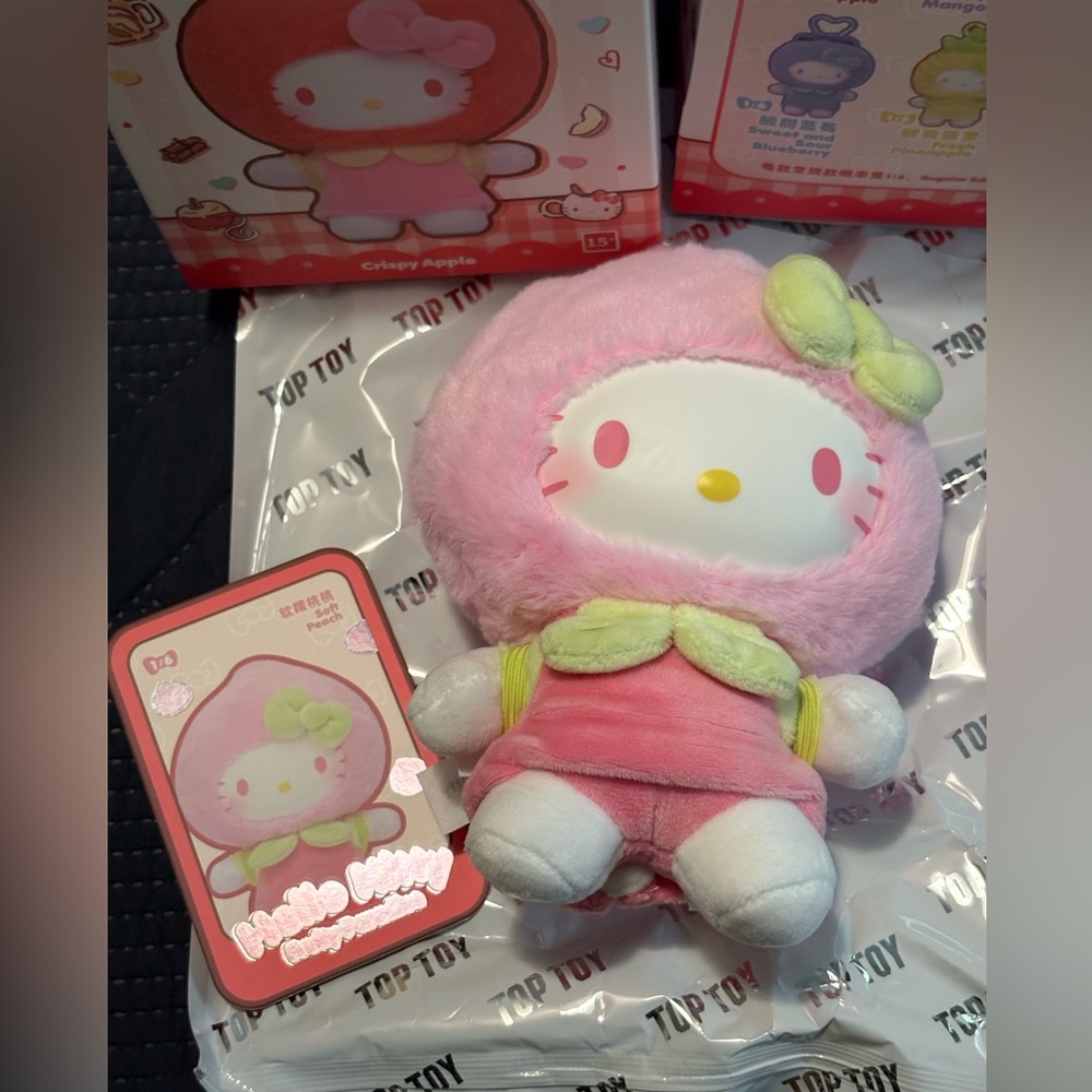 MINISO Sanrio Hello Kitty Fruity Paradise Plush Pendant - Picture 6 of 6